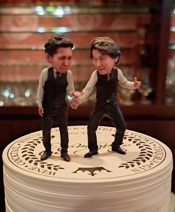 北新地の御二人。デカ頭のオプションで。